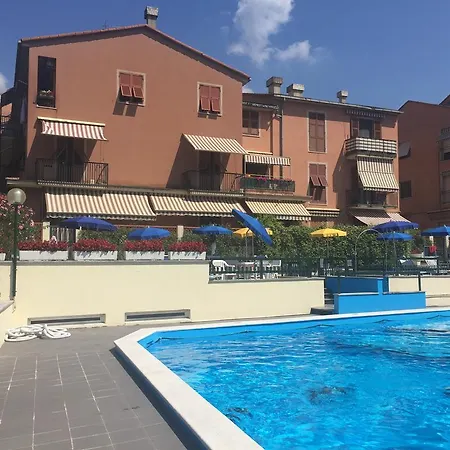 Apartment Stefy House With Pool